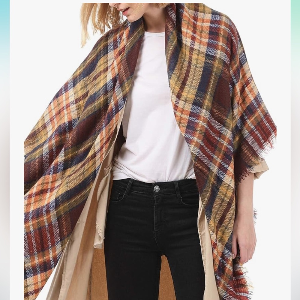 Plaid Scarf Set - Picture 9 of 9